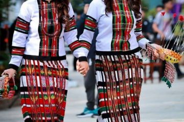 Mizo puanchei dress